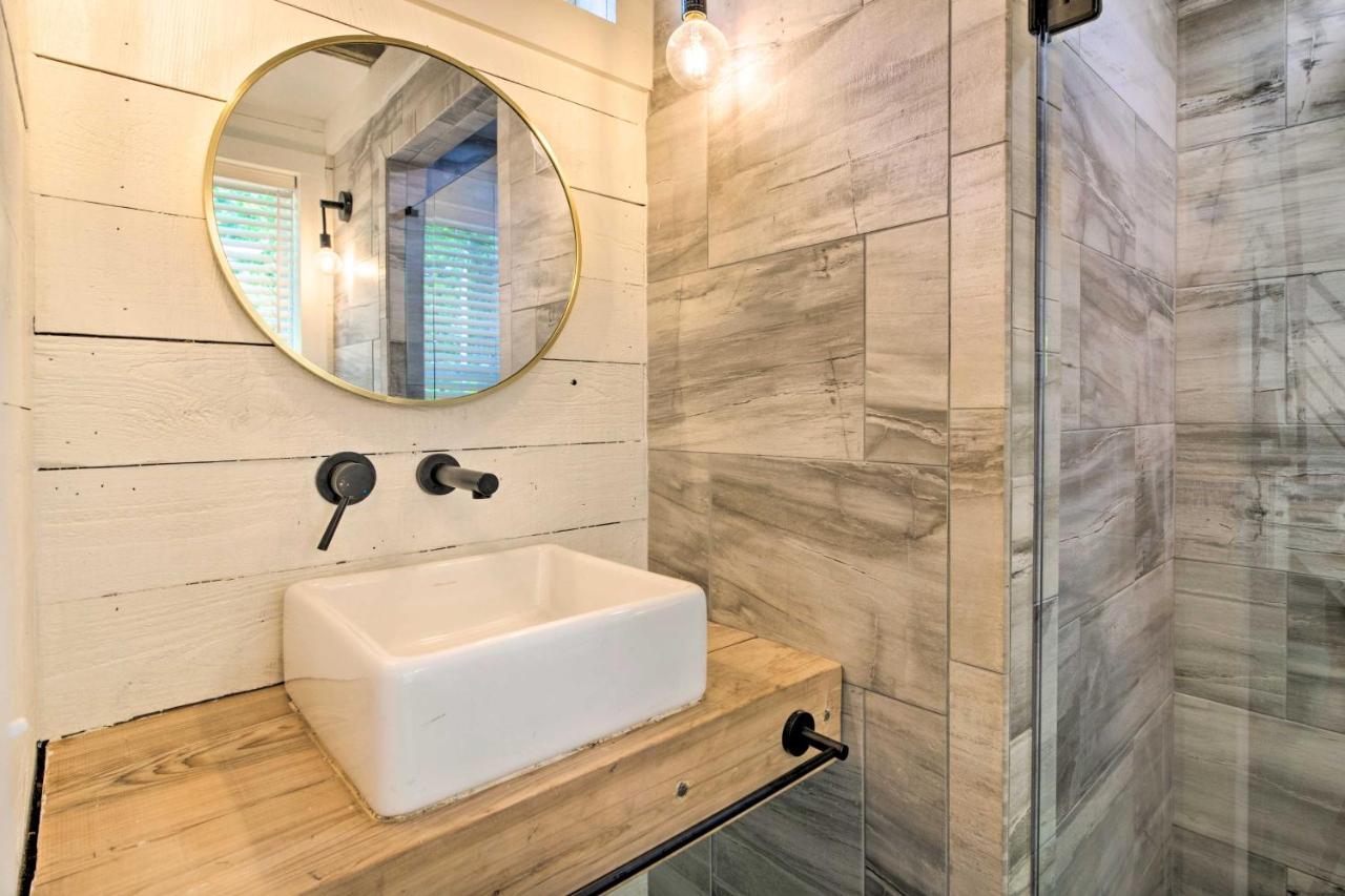 Modern Starkville Tiny Home Near Dining And Msu Екстер'єр фото