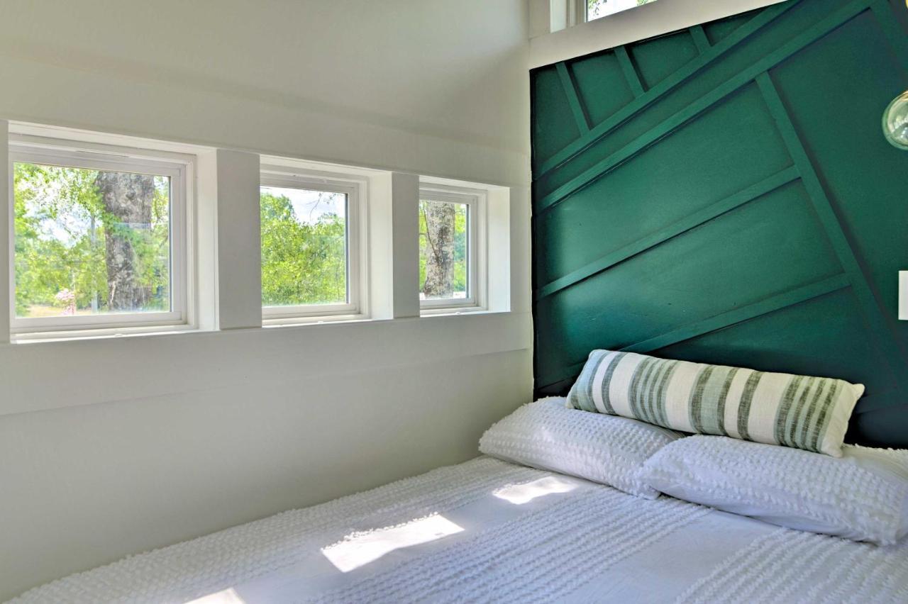 Modern Starkville Tiny Home Near Dining And Msu Екстер'єр фото